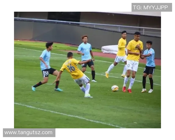 南京足球队在邀请赛中以61分稳居积分榜首位展现强大实力